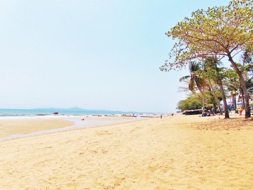 Sea View Beachfront Condos Pattaya หาดจอมเทียน ภายนอก รูปภาพ